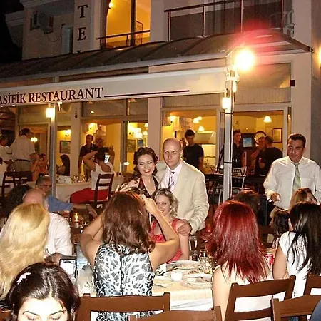 酒店 帕斯菲克酒店 Çeşme